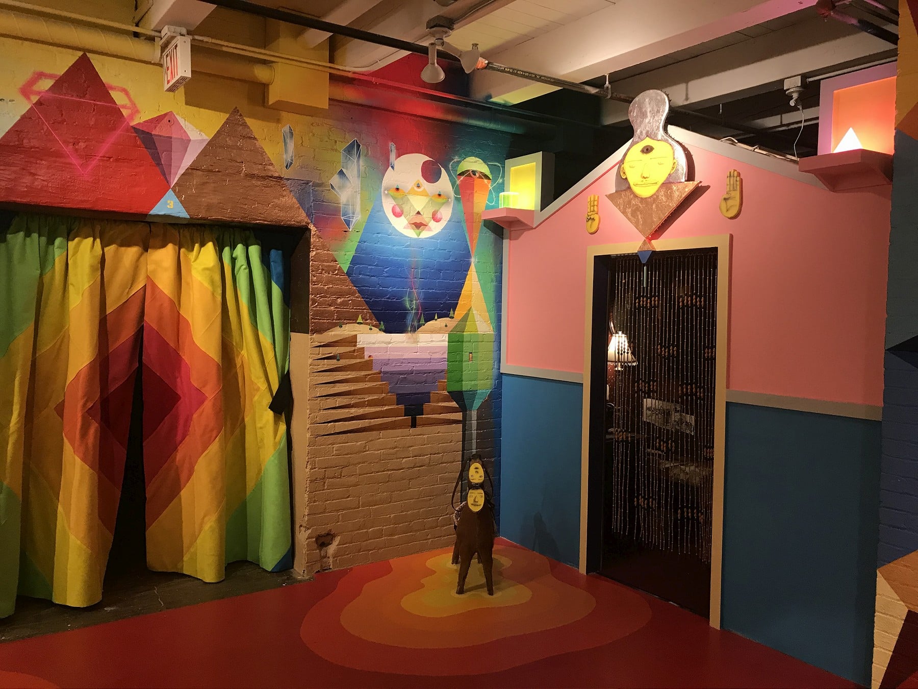 La mostra immersiva di OSGEMEOS, tra street e folk art | Collater.al