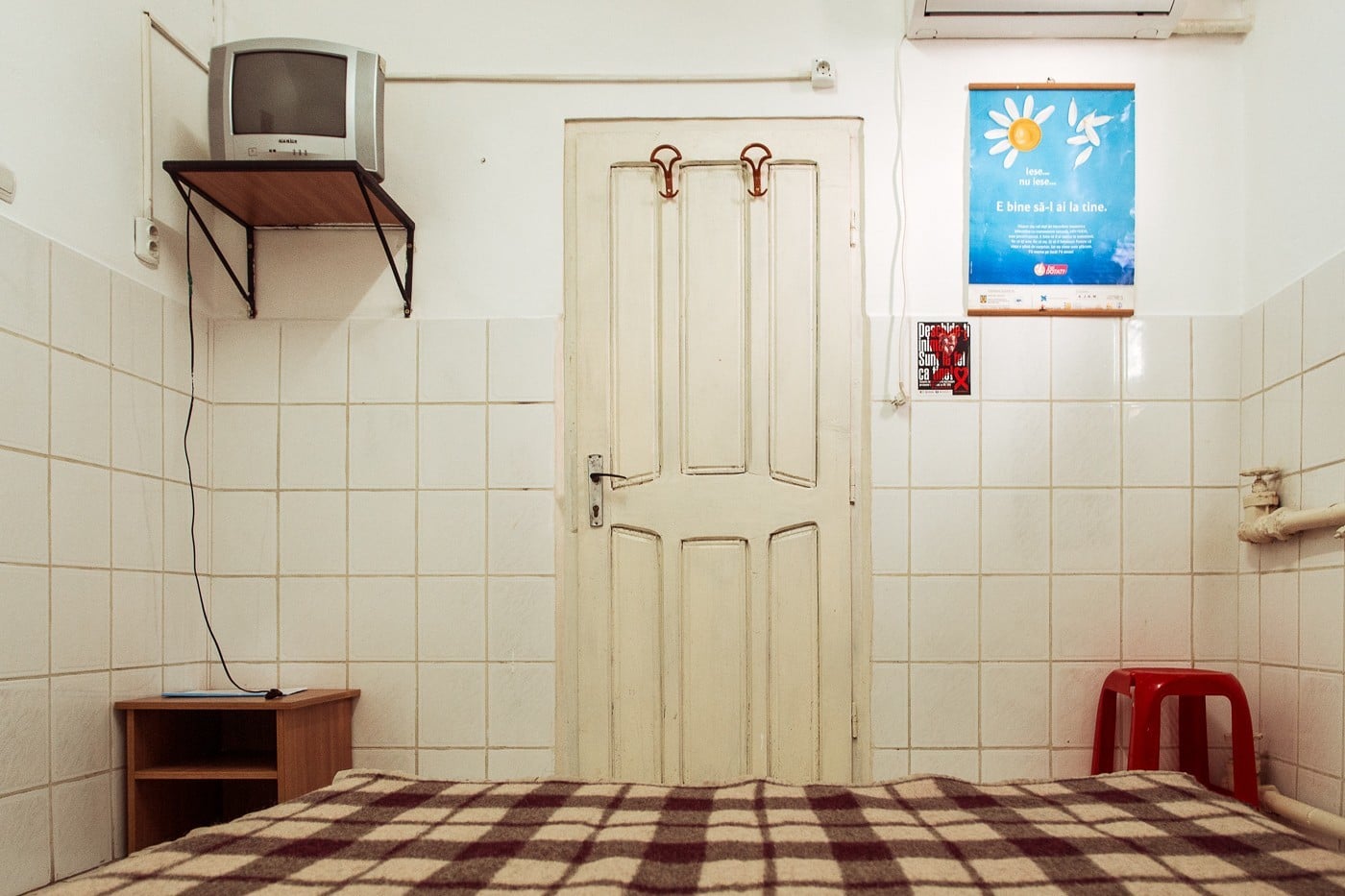 Camera intimă, il progetto fotografico di Cosmin Bumbuţ | Collater.al