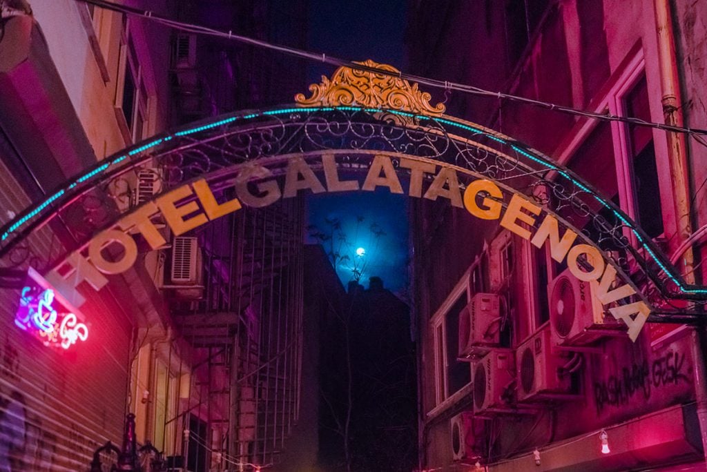 I colori della notte nelle fotografie di Elsa Bleda | Collater.al