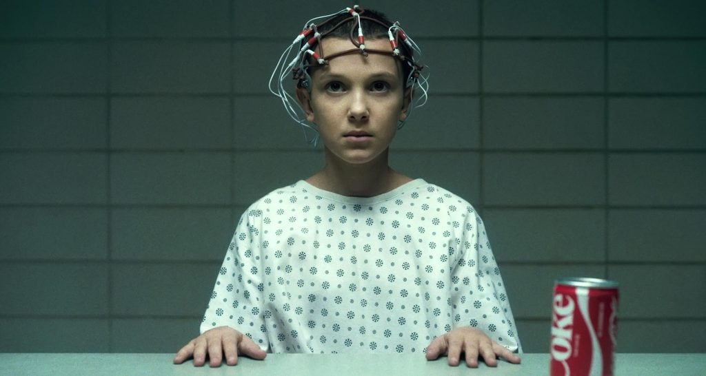 Stranger Things rilascia un video in collaborazione con Coca-Cola | Collater.al