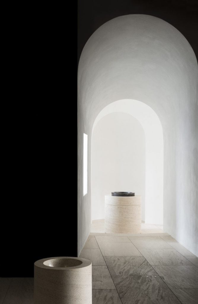 Il restauro minimal della chiesa di St. Moritz in Germania | Collater.al