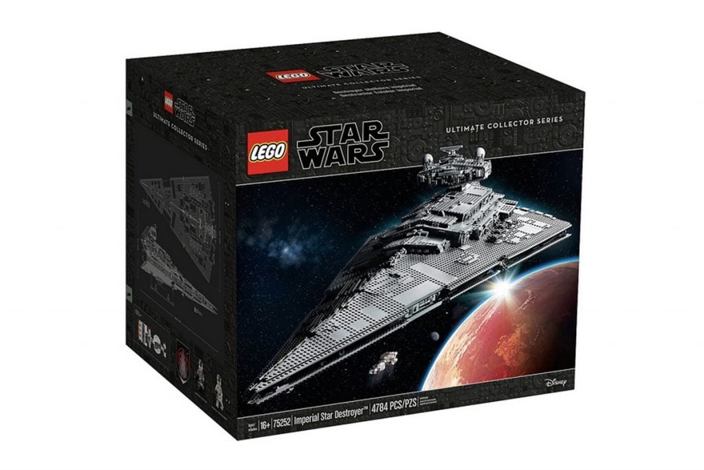 LEGO celebra Star Wars con la riproduzione dell Imperial Star Destroyer | Collater.al