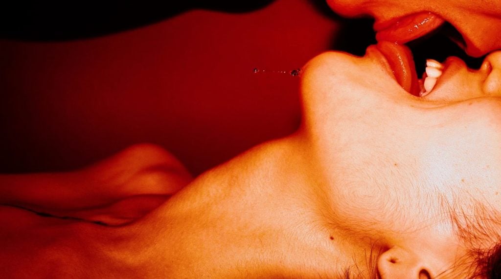 Yenata-il-NSFW-si-fa-ancora-pi&ugrave;-conturbante-Collater.al19