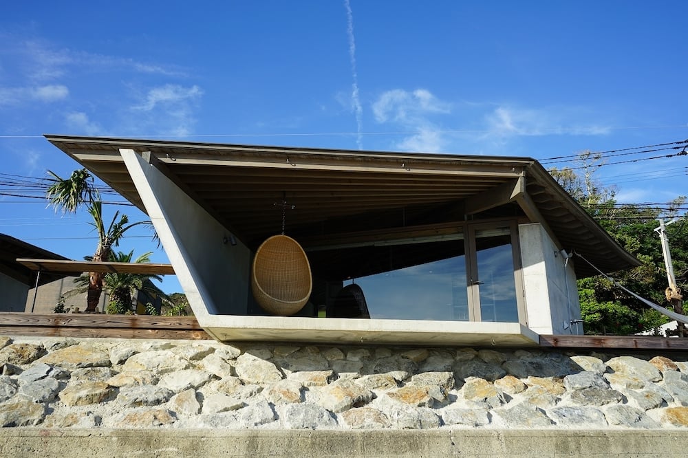Denpaku the beachfront | Collater.al
