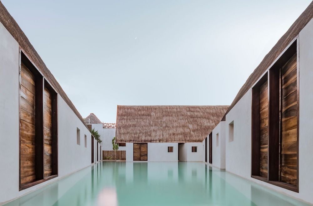 Hotel Punta caliza | Collater.al