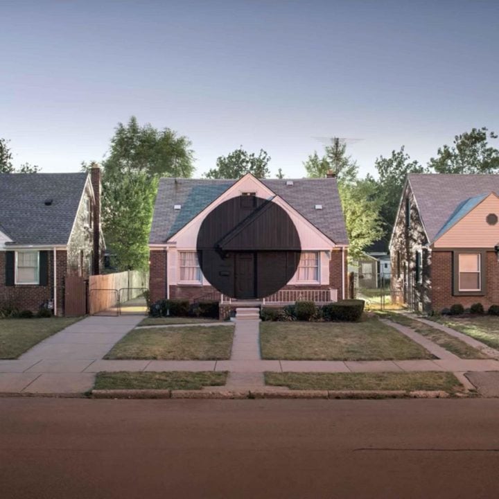 Houses like a canvas, street art by Ian Strange | Collater.al