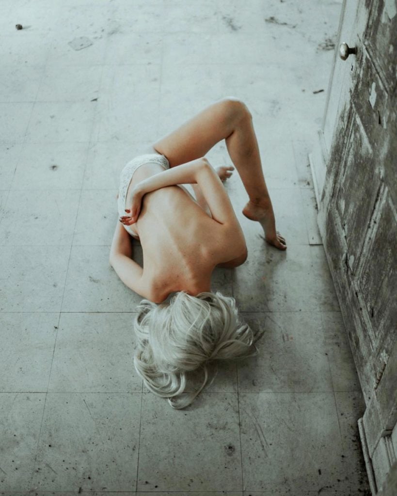 La fotografia ipnotica e sensuale di Steven Gindler aka Cvatik