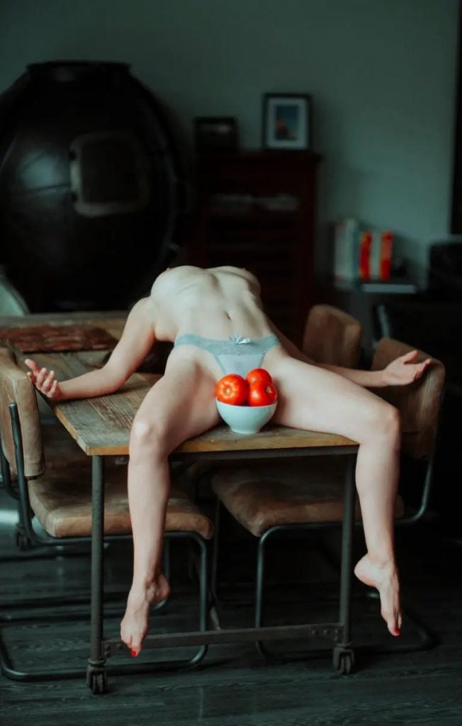 Hypnotic and sensual photography by Steven Gindler aka Cvatik