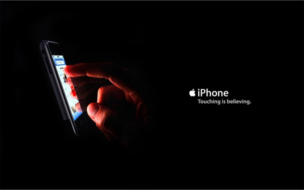 iPhone 1 | Collater.al