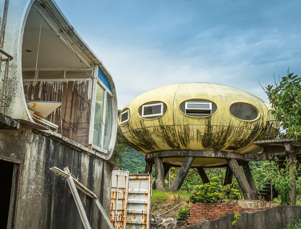 project urbex | Collater.al