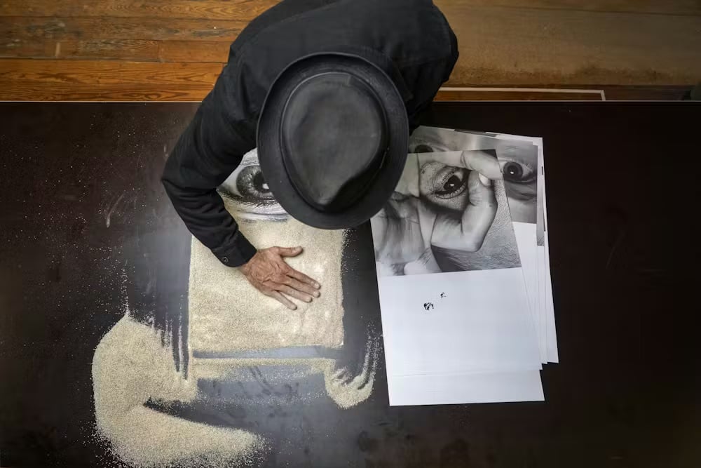 JR