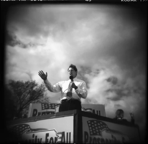 Al Gore: 2000 campaign | cover Collater.al