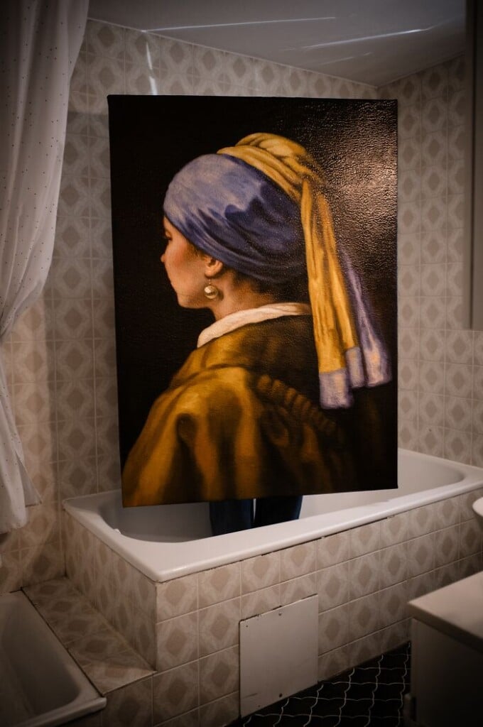 Domingo Geronimo Mattle the back of famous paintings | Collater.al