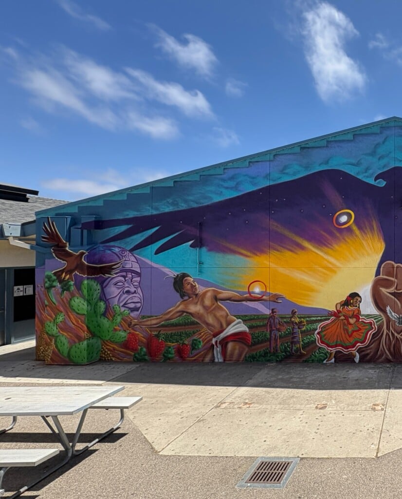 La Neta Murals